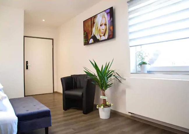 Imagen de la habitación del sevenDays Hotel Boardinghouse Kirchheim. Foto 7