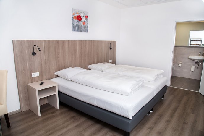 Imagen de la habitación del sevenDays Hotel Boardinghouse Kirchheim. Foto 11