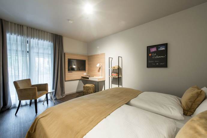 Imagen de la habitación del stattHotel, Weimar. Foto 11