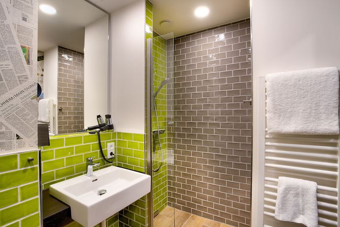 Imagen de la habitación del tinyTwice Hotel Wiesbaden. Foto 16
