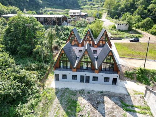 Imagen general del uzung&ouml;l otel bungalov. Foto 4