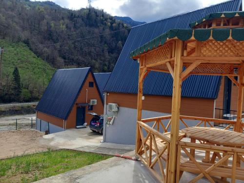 Imagen general del uzung&ouml;l otel bungalov. Foto 14