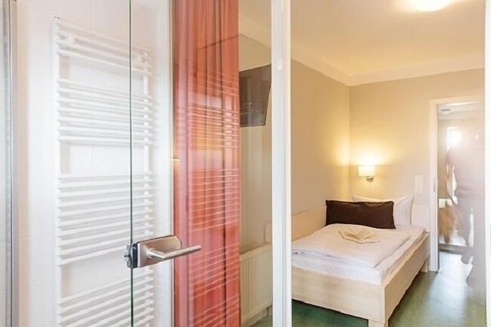 Imagen de la habitación del velo inn - Basislager Bad Berka. Foto 19