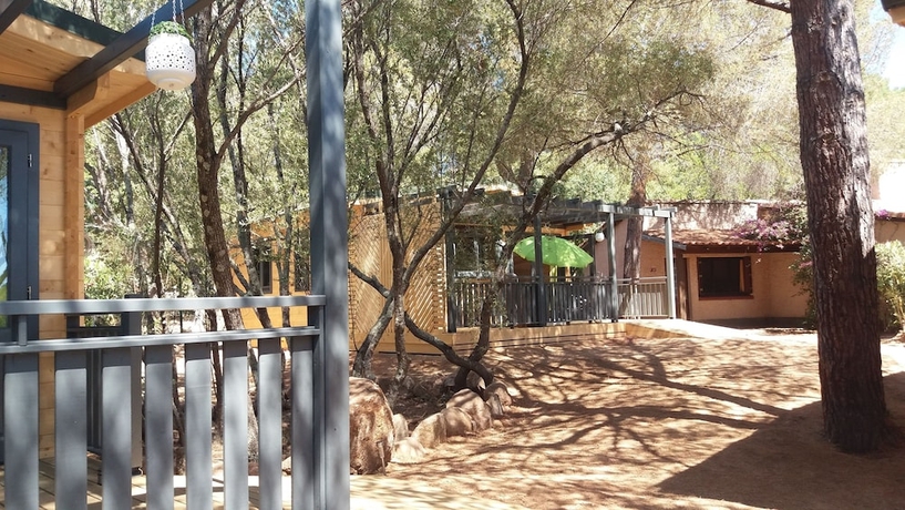 Imagen de los exteriores del village vacances KALLISTERRA. Foto 17