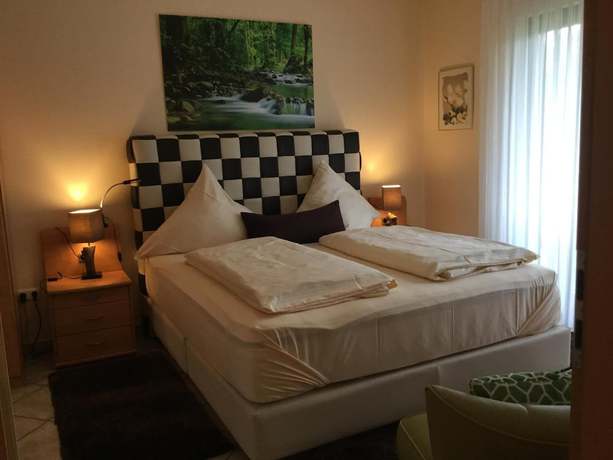 Imagen de la habitación del zu Jeddelohs Rosengarten Hotel and Bungalows. Foto 2