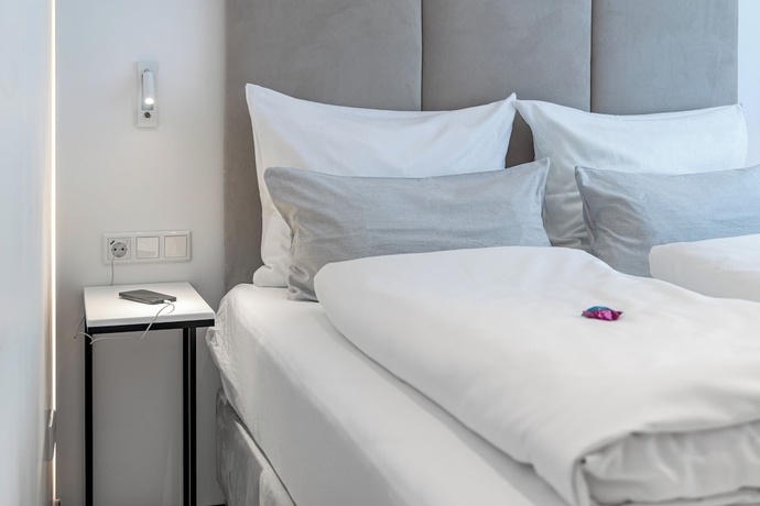 Imagen de la habitación del zzzpace Smart-Hotel Krefeld. Foto 3