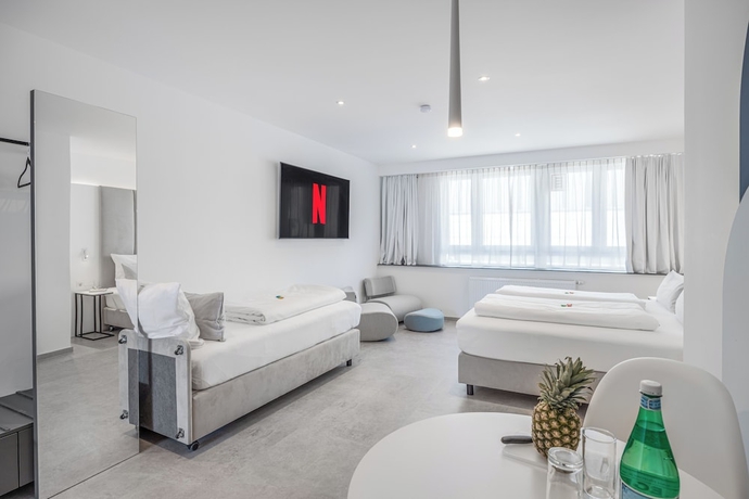 Imagen de la habitación del zzzpace Smart-Hotel Krefeld. Foto 13