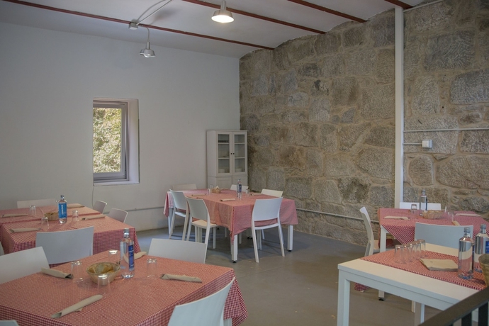Imagen del bar/restaurante del Albergue A F&aacute;brica Da Luz - Hostel. Foto 4