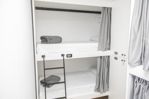 Imagen de la habitación del Albergue A Fabrica. Foto 19