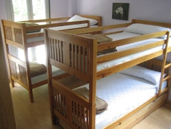 Imagen de la habitación del Albergue Albergue Tur&iacute;stico Rio Aragon. Foto 3