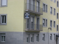 Imagen de los exteriores del Albergue Albergue Tur&iacute;stico Rio Aragon. Foto 9