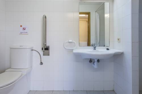 Imagen de la habitación del Albergue Anna Maria Janer. Foto 4