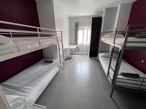 Imagen de la habitación del Albergue BBTK Malaga. Foto 20