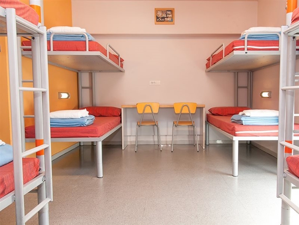 Imagen general del Albergue Barcelona Pere Tarr&eacute;s Youth. Foto 4