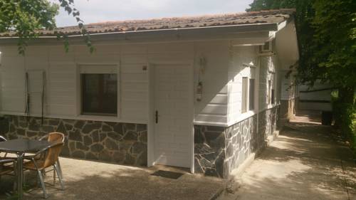 Imagen de la habitación del Albergue Bungalows & Albergue La Playa. Foto 9