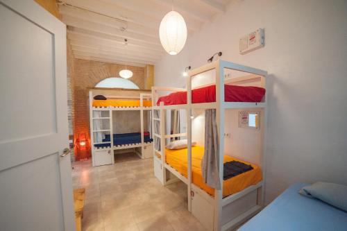 Imagen de la habitación del Albergue Casa Caracol, C&aacute;diz. Foto 16