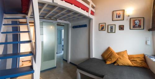 Imagen de la habitación del Albergue Casa Caracol, C&aacute;diz. Foto 17
