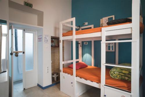 Imagen de la habitación del Albergue Casa Caracol, C&aacute;diz. Foto 20