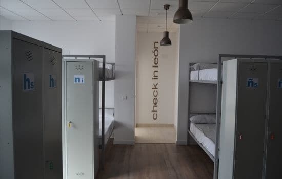 Imagen de la habitación del Albergue Check In Le&oacute;n. Foto 2