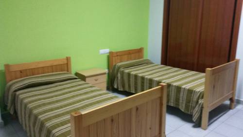 Imagen de la habitación del Albergue Ciudad De C&aacute;ceres. Foto 8