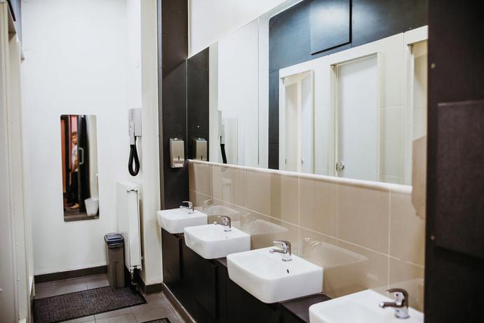 Imagen de los interiores del Albergue Clink78 Hostel. Foto 13