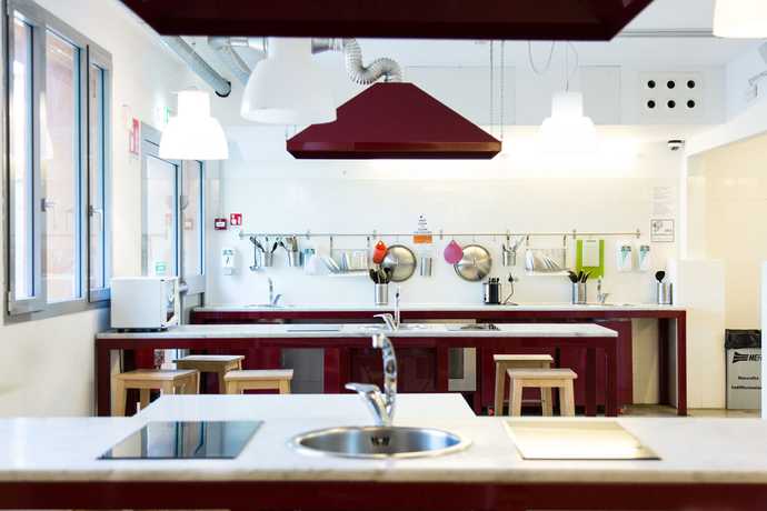 Imagen de los interiores del Albergue Combo Bologna. Foto 20