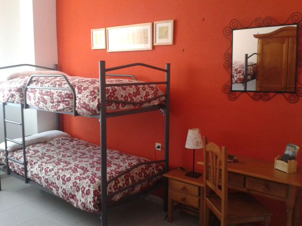 Imagen de la habitación del Albergue Cueva De Valporquero. Foto 6