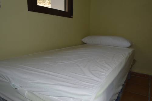 Imagen de la habitación del Albergue De Aliaga. Foto 7