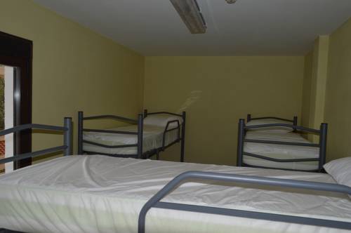 Imagen de la habitación del Albergue De Aliaga. Foto 15