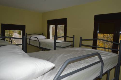 Imagen de la habitación del Albergue De Aliaga. Foto 16