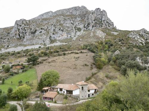 Imagen general del Albergue De Caba&ntilde;es. Foto 5