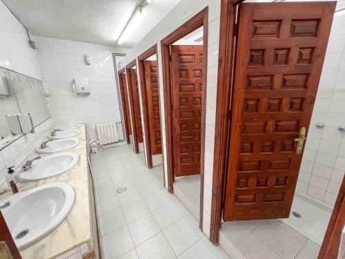 Imagen general del Albergue De Caba&ntilde;es. Foto 6