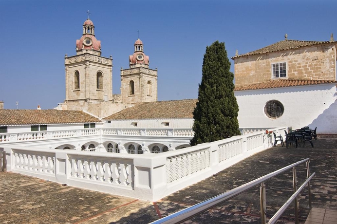 Imagen general del Albergue El Claustre de Ciutadella. Foto 2