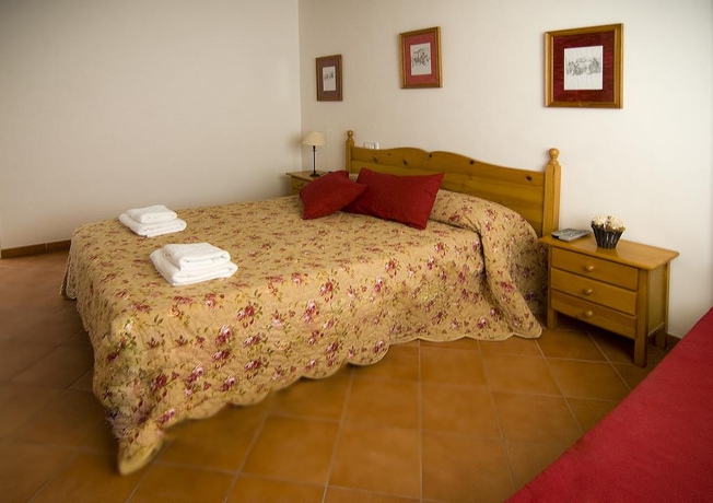 Imagen de la habitación del Albergue El Claustre de Ciutadella. Foto 8