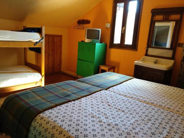 Imagen de la habitación del Albergue El &uacute;ltimo Bucardo. Foto 2