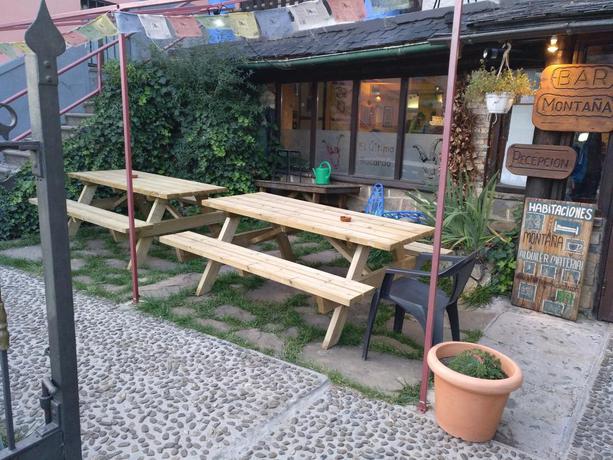 Imagen de los exteriores del Albergue El &uacute;ltimo Bucardo. Foto 9