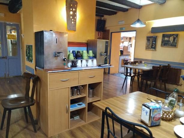 Imagen de los interiores del Albergue El &uacute;ltimo Bucardo. Foto 13