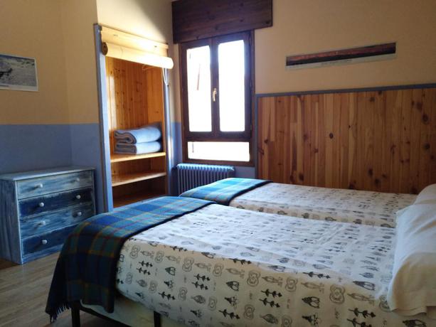 Imagen de la habitación del Albergue El &uacute;ltimo Bucardo. Foto 8