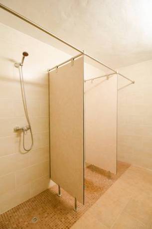 Imagen de la habitación del Albergue Embat alberg juvenil. Foto 2