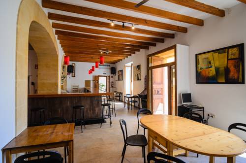 Imagen de la habitación del Albergue Embat alberg juvenil. Foto 6