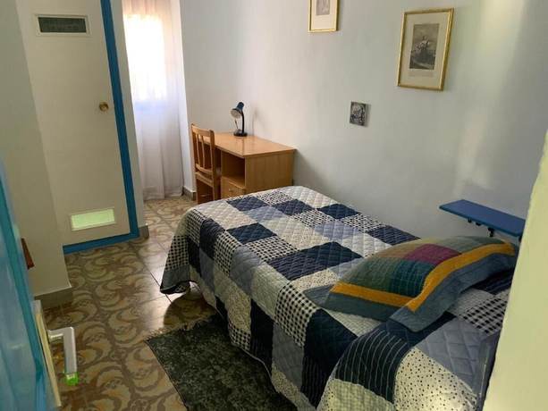 Imagen de la habitación del Albergue Ermita del Carmen. Foto 13