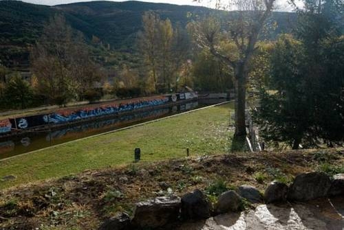 Imagen general del Albergue Escola De Pirag&uuml;isme De Sort. Foto 4