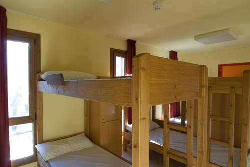 Imagen de la habitación del Albergue Escola De Pirag&uuml;isme De Sort. Foto 12