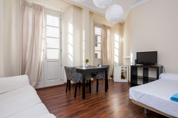 Imagen de los interiores del Albergue Feel Hostels Soho Malaga. Foto 10