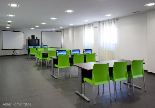 Imagen de los interiores del Albergue Francisco Giner De Los Rios. Foto 11