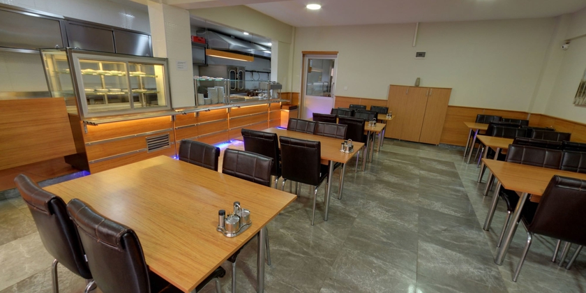 Imagen del bar/restaurante del Albergue Gökçe Pansiyon - Only Men. Foto 2