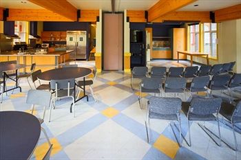 Imagen del bar/restaurante del Albergue Hi Banff Alpine Centre - Hostel. Foto 4