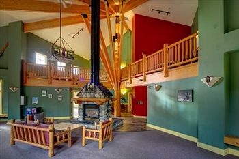 Imagen de los interiores del Albergue Hi Banff Alpine Centre - Hostel. Foto 16