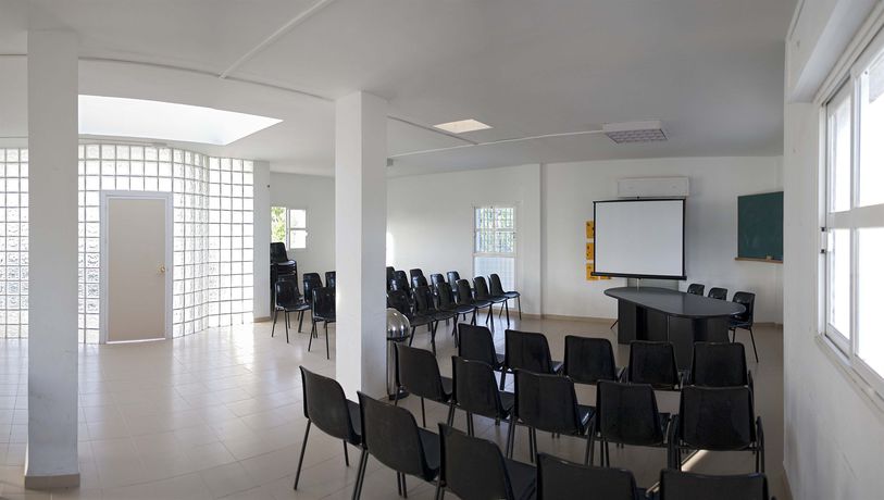 Imagen de los exteriores del Albergue Inturjoven Aguadulce - Hostel. Foto 13