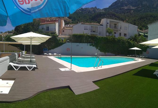 Imagen de la piscina del Albergue Inturjoven Cazorla - Hostel. Foto 14